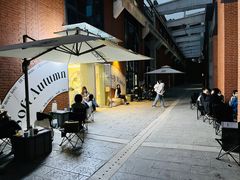 -HUGS coffee(东区店)