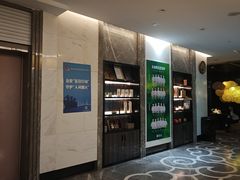 -新盈光·云会所(百丈东路店)