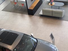 -深圳锦龙奥迪4S店(前海店)