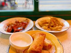 白菜香菇肉丝春卷-柴爿巷·香酥鸡&馄饨(复兴中路店)