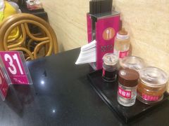 餐具摆设-华辉拉肠(龙口东店)