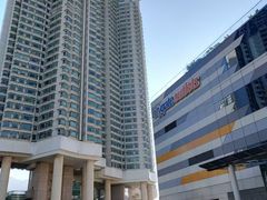 -东荟城名店仓