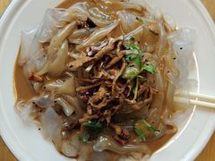招牌手工大拉皮-关东小磨东北菜(上海长风大悦城店)