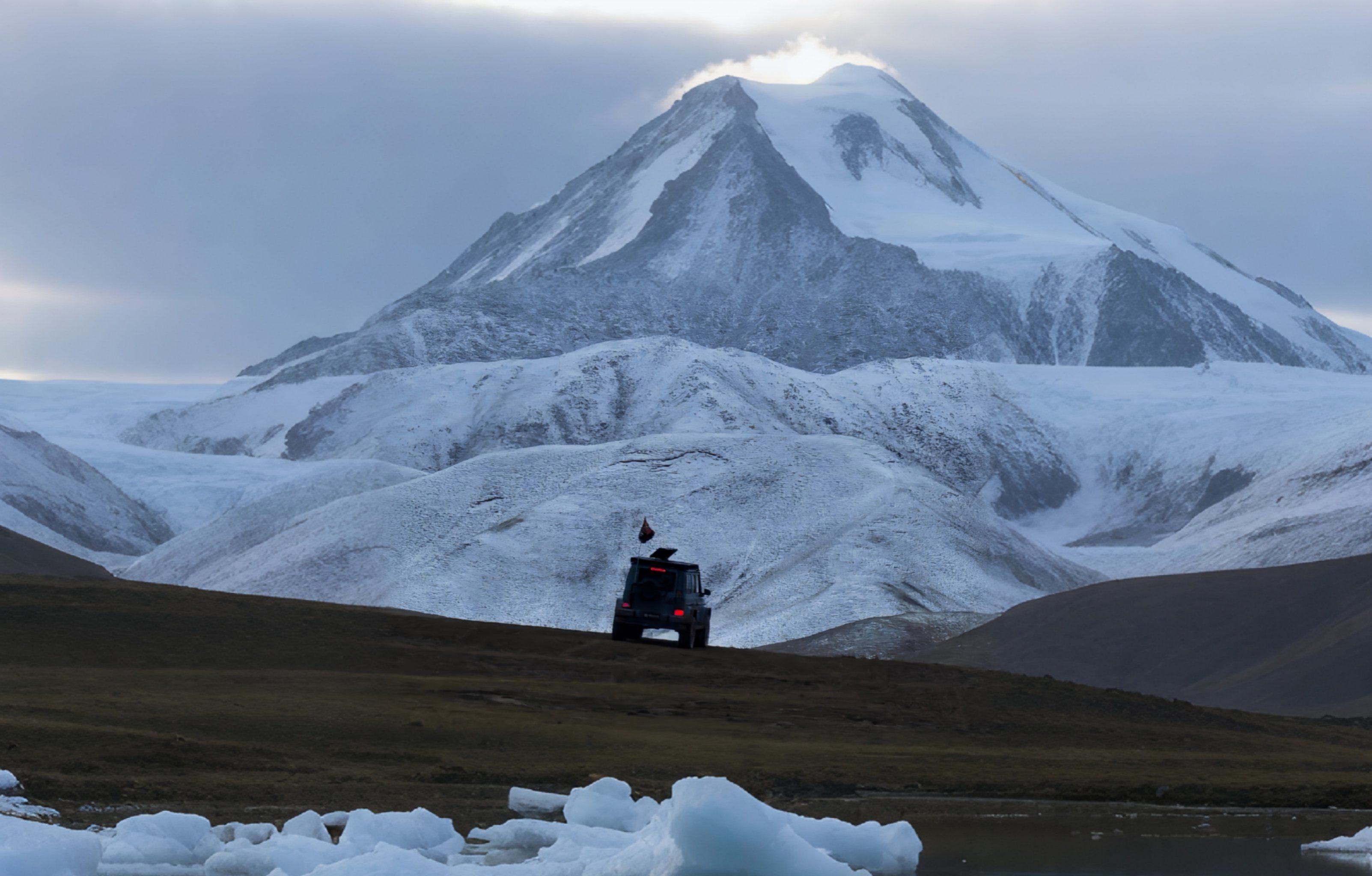 近距离拍摄苏拉木塔格峰,我是第一人吧