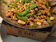 -费大厨辣椒炒肉(高铁吾悦广场店)