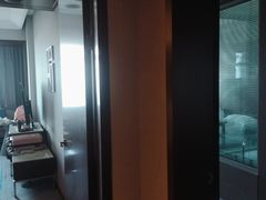 -上海龙之梦万丽酒店