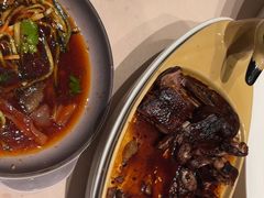 -八府香鸭·啫啫煲(华山路店)