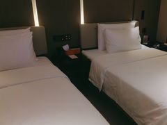 -珠海拱北富华里环宇城亚朵酒店