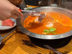 -野山舂·贵州现舂酸汤牛肉(鸿通城店)
