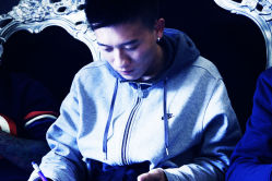 -鬼手纹身小鬼店