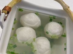 鲜贝丸子汤-品海楼·大连海胆锅贴馆(东港店)