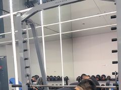 -乐刻运动健身(同曦假日百货店)