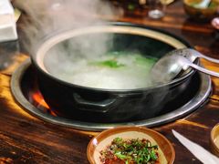 -周老三跷脚牛肉·全牛火锅(非遗传承店)