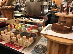 -圣丰索菲特·2 On 988 Café 自助餐厅
