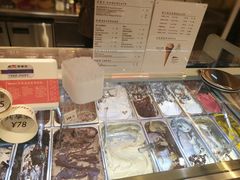 零售区-VENCHI 闻绮(北京国贸商城店)