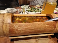 -老滇山寨•云南特色菜•地方菜•民族风情歌舞表演(金碧店)