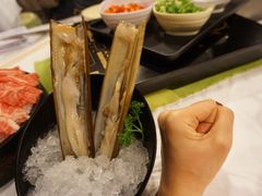 -鲜入围煮花胶鸡海鲜火锅