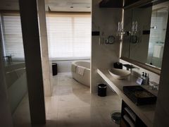 -大连中远海运洲际酒店