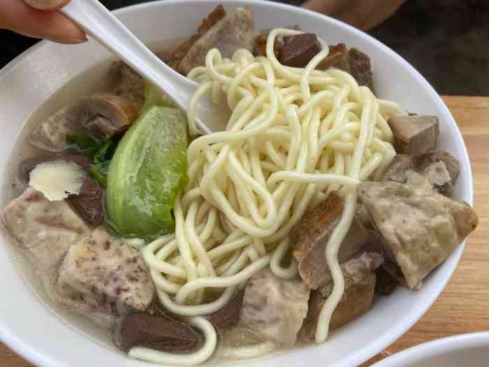 南靖特色熏鸭面-"就在家附近的小店开了也好几年了一直都没.