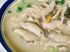 招牌黄鱼面-明呈黄鱼面馆(斜土路店)