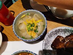 -新梅华·茶点餐厅(石路国际商城店)