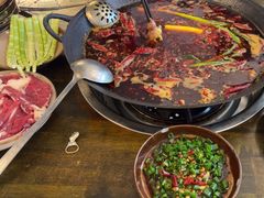 -黄潇洒老火锅(九眼桥宏济巷店)