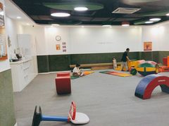 -爱威盛亲子俱乐部·纽约国际早托中心
