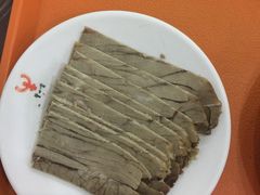 -牛一嘴·兰州牛肉面·大盘鸡(财富中心店)