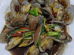 -鑫悦楼煎蟹·16年海鲜大排档