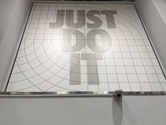 -NIKE北京赛特换季优惠店