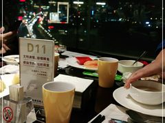 -荣誉国际酒店-云顶旋转餐厅