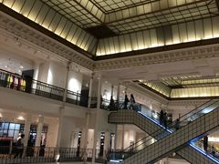 店内环境-乐蓬马歇百货公司(Rive Gauche)