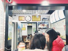门面-覃肥叔桂林米粉(粮道街店)