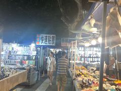 -吴山路夜市