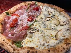 双拼披萨-Primo·丽莫意大利窑烤披萨