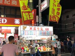 -六合夜市