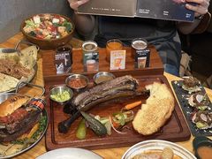 -半吨 Halfton&Friends(车公庙店)