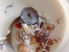 -广信牛奶甜品世家(台东店)