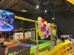 -蹦蹦跳跳(新奥购物中心店)