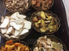 -山菌美食苑(振兴路店)