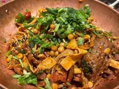 -成都你六姐·牛肉冒菜(上海长泰广场店)