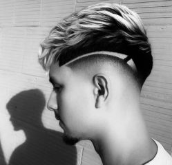 -贝勒爷专业男发