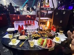 -TT CLUB 酒吧