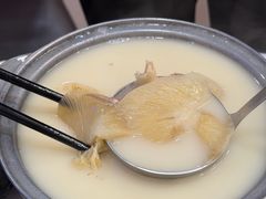 鸡煲大煲耻-凤城礼记鱼翅海鲜酒家(新马路总店)