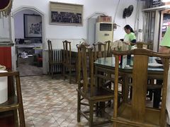 大堂-四平包子铺