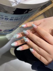 -进巍美甲美睫