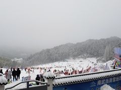 -大别山南武当滑雪场