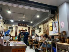 大堂-朱大嘴肥肠血旺(福字街店)