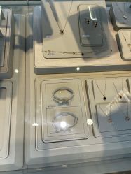 -潮宏基珠宝旗舰店(苏宁广场店)