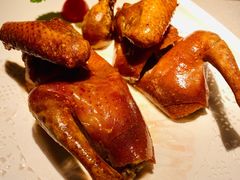 玻璃脆皮乳鸽-粤秀餐厅(国货店)